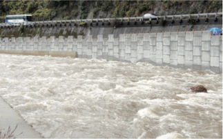 島根県/国道9号津和野川左岸工事