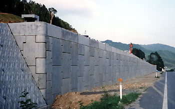 【北海道】北海道縦貫自動車道　大岸工事